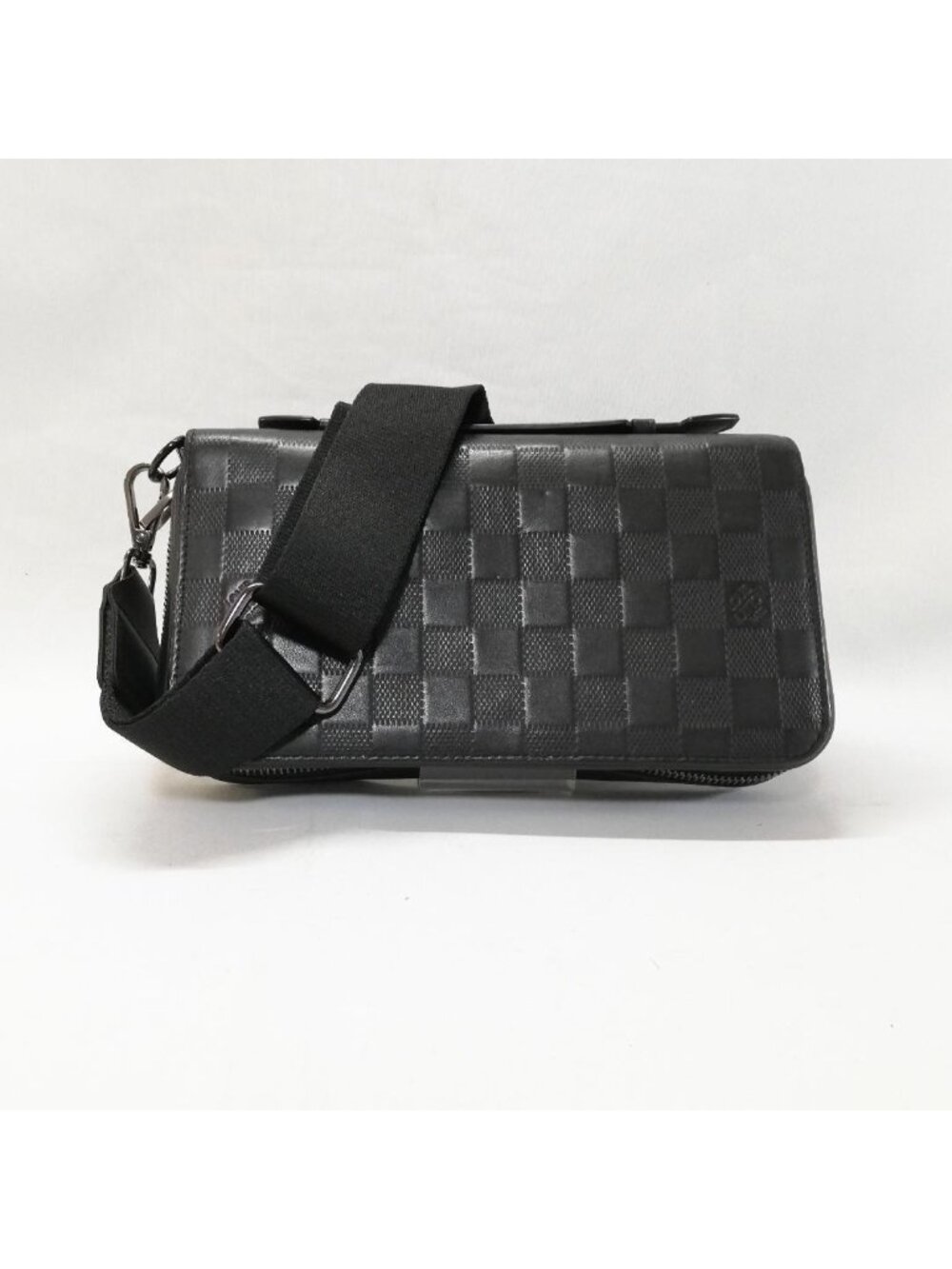 Louis Vuitton Zippy XL Wallet Pouch
